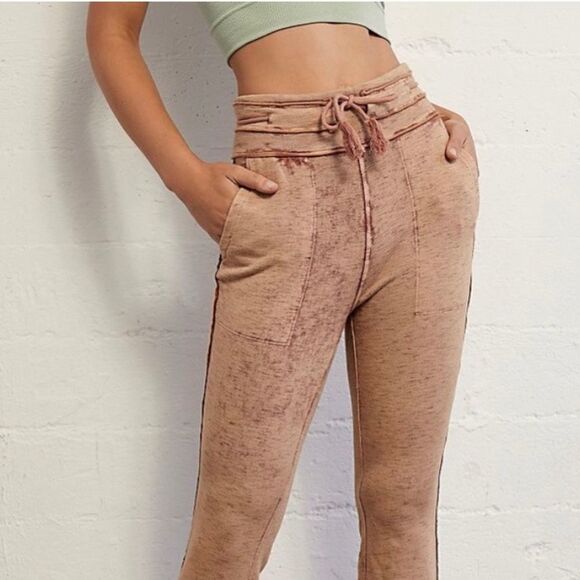 NWT Free People Movement Jagger Flare size M - Picture 12 of 12